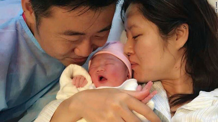 Li Na gives birth