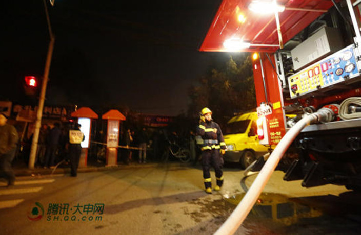 Massive warehouse fire in Shanghai's Yangpu district, December 2, 2015