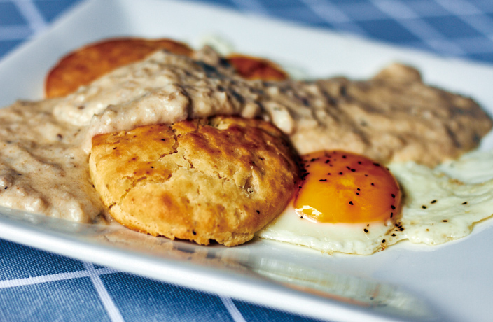 Biscuits-and-Gravy_HH-Gourmet.jpg
