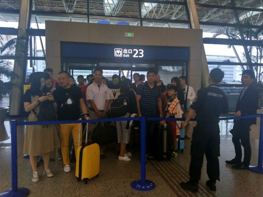 Shanghai Pudong Airport strict security following blasts