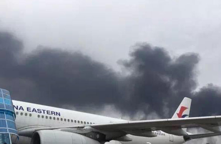 factory-fire-in-huadu-causes-airport-panic-3.jpg