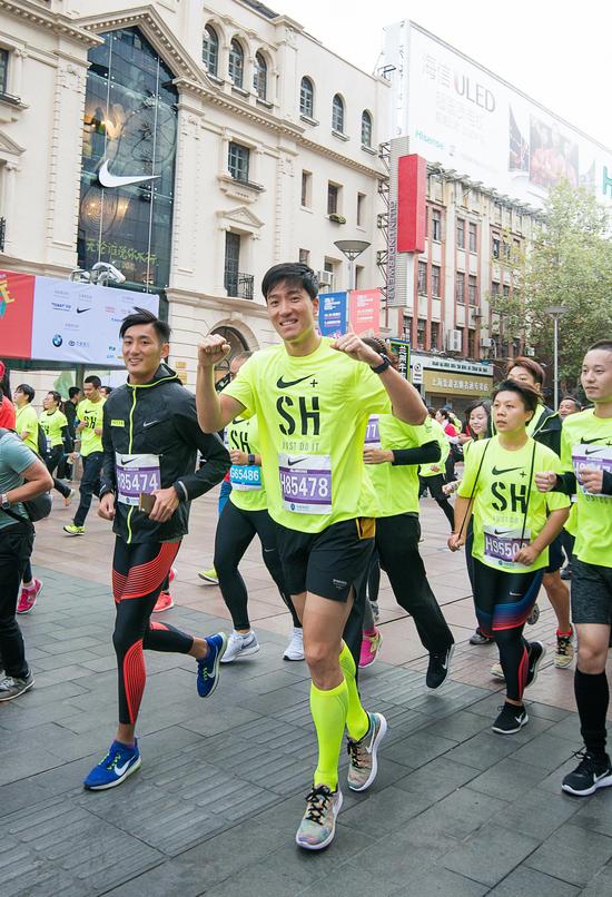 PHOTOS: 2016 Shanghai International Marathon