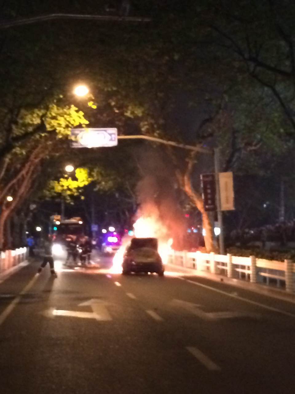 Car Bursts into Flames in Central Shanghai