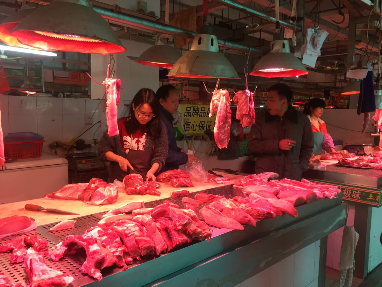 china-wet-market-butcher-guangzhou