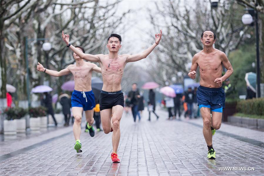 'Naked Run' in Hangzhou Has No Actual Naked People, Sadly