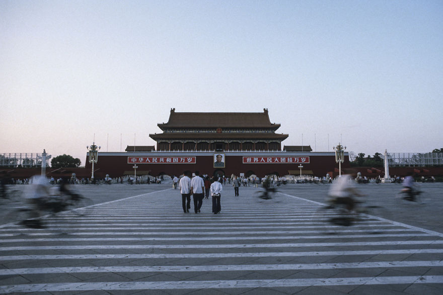 Amazing Photos Show How Much China Has Changed Since the 1980s