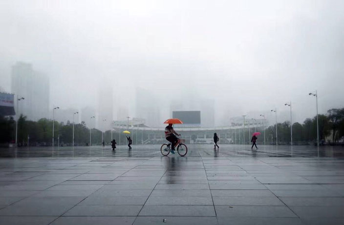 Dense-Fog-Engulfs-Guangzhou-6.jpg