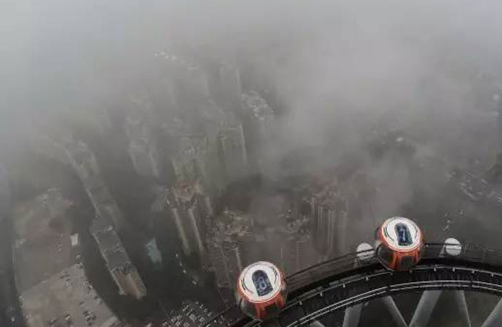 Dense-Fog-Engulfs-Guangzhou-8.jpg