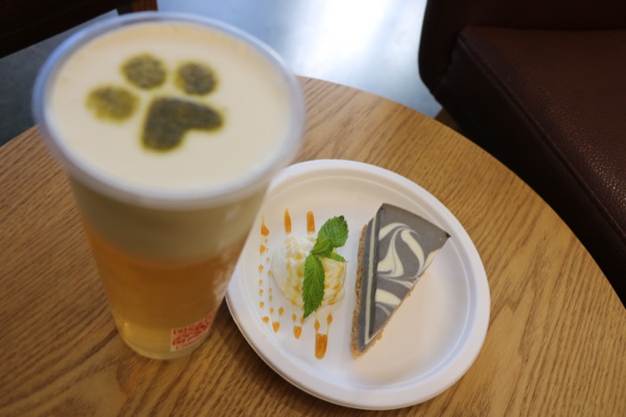 17.07-PRD-SZ-Food-and-Drink-New-Cafe-Udog3.JPG