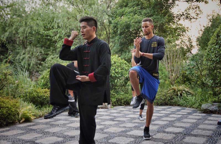 Steph Curry does tai chi in Hangzhou