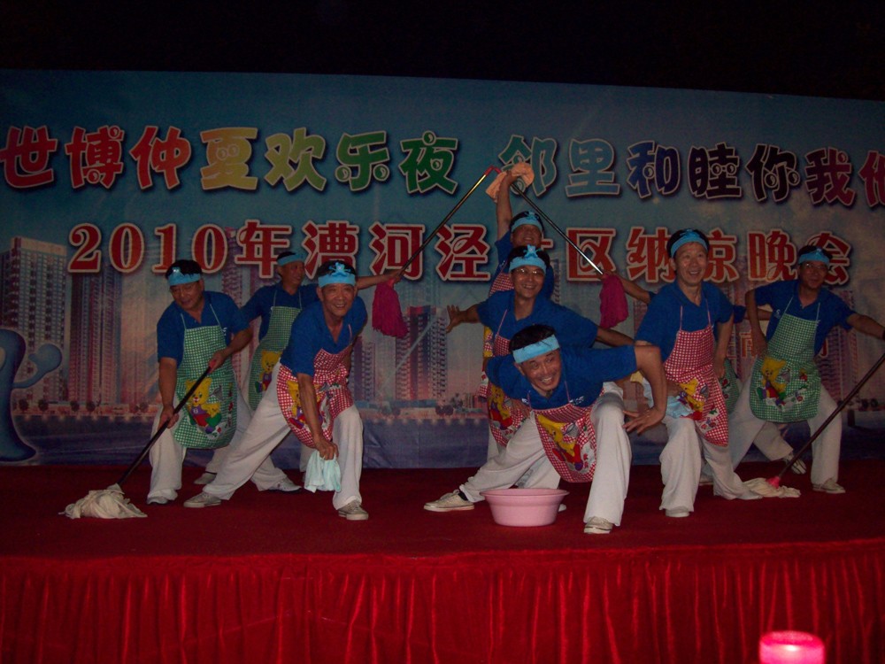 #TBT: Meet the Senior Dance Crews Taking China by Storm