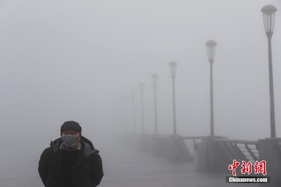 Shanghai Releases First Smog Alert of the Year