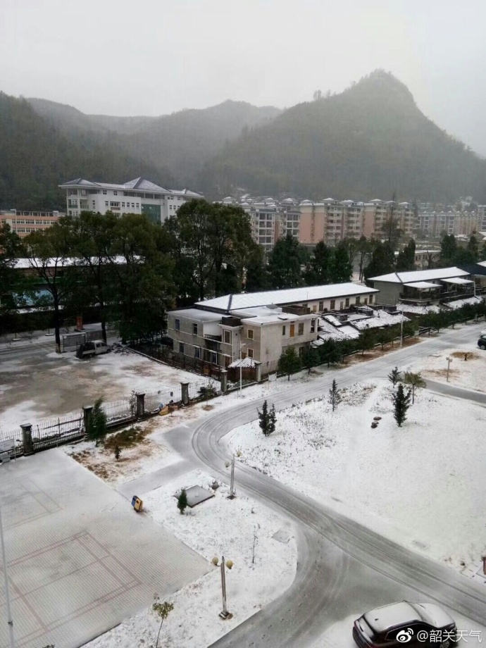 guangdong-snow-shaoguan-neighborhood.jpg