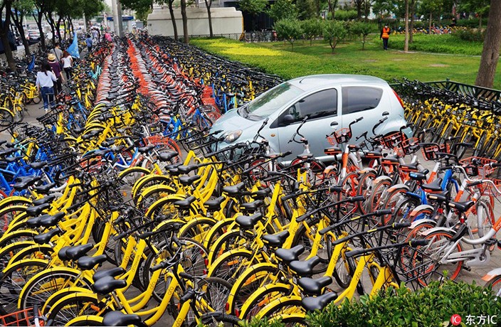 car-trapped-by-shared-bike.jpg