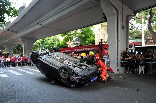 car-accident-in-liwan-5.jpeg