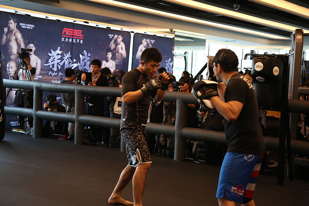 Rebel FC Fighters Impress MMA Fans During Open Training Day