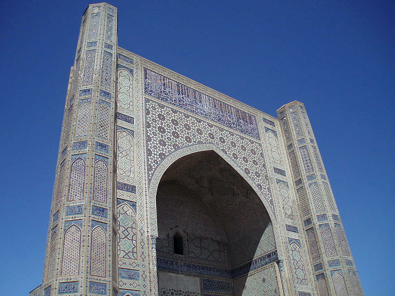 Bibi-Khanym-Mosque-Uzbekistan.jpg