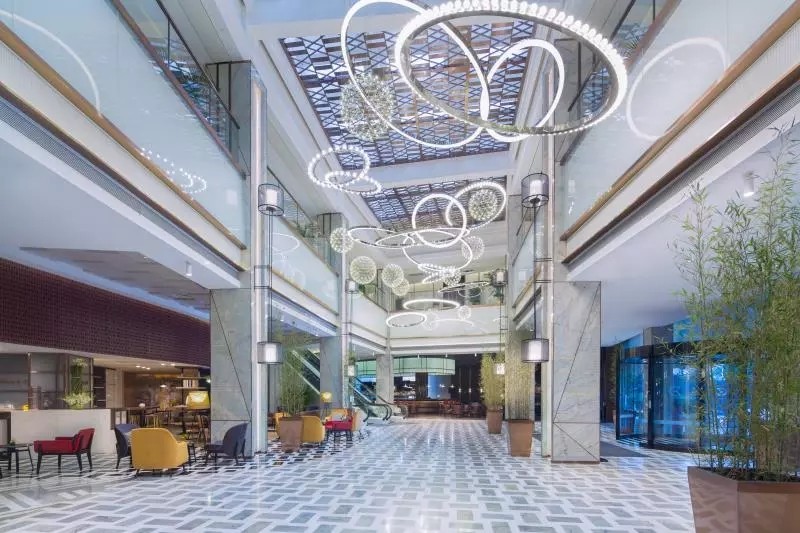 Jin Jiang Louvre Asia: Shanghai-Born Multinational Hotel Company