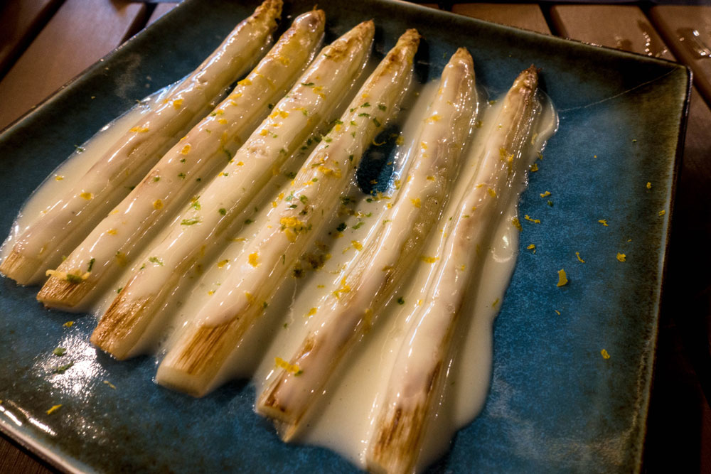 white-asparagus-mercado-505.jpg