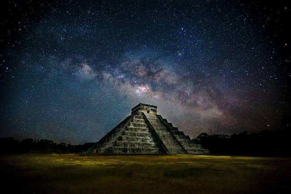 mayan-pyramid.jpg