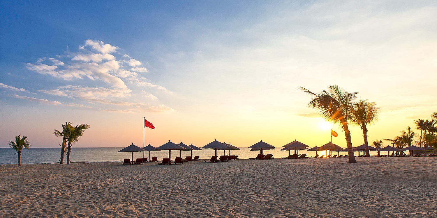 Sanya Beach Resort Travel Package