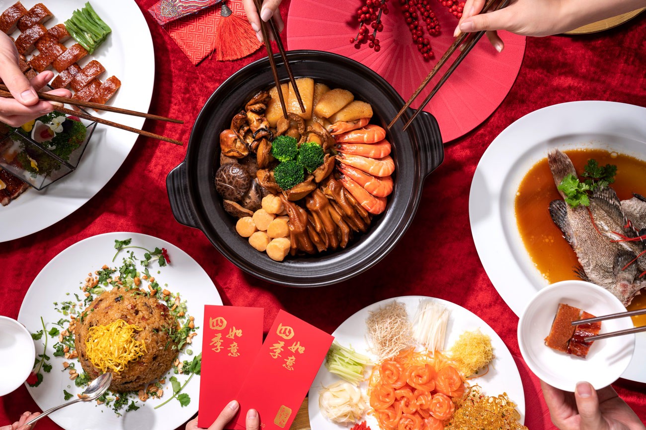 Chinese-New-Year-s-Eve-Dinner.jpg