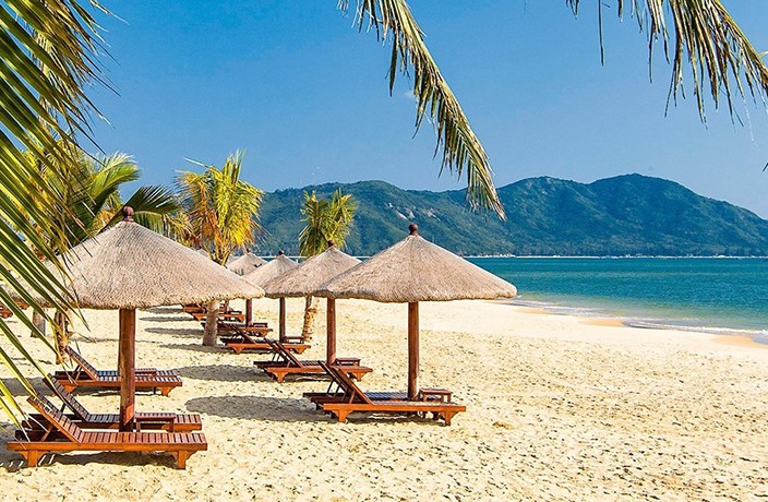 Enjoy the Perfect Tropical Holiday in Sanya With This Amazing Travel Deal