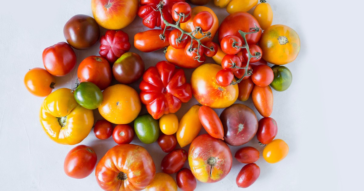 Tomatoes-and-Other-Red-Orange-Foods.jpg