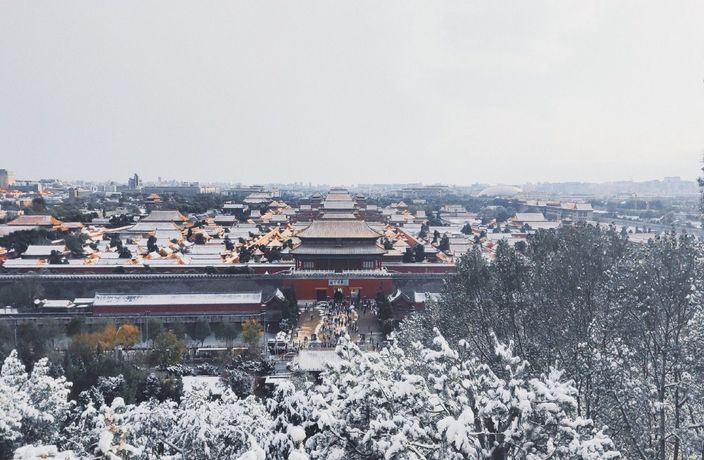 PHOTOS: First Snow This Winter in Beijing – 23 Days Early?
