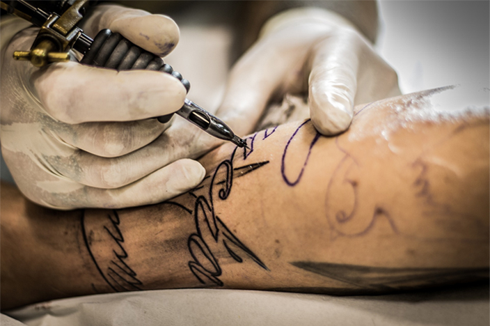 Shanghai Bans Tattoos and Cosmetic Surgery for Minors