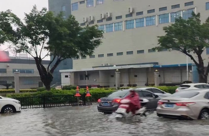 WATCH: Heavy Rain Hits Guangdong