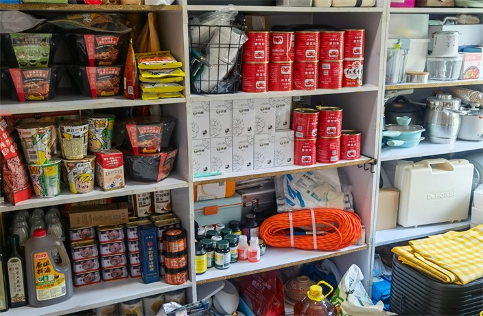 The Hoarder Next Door: Chinese Preppers Stay One Step Ahead