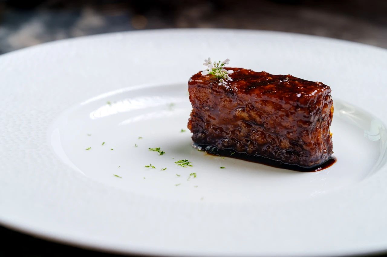 Crispy-Shandong-Black-Pork-with-Black-Vinegar-Sauce.jpg