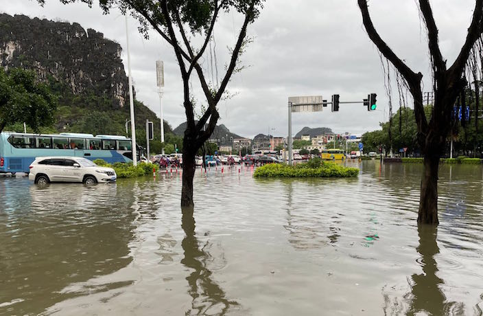 WATCH: Popular Tourist Desination Guilin Suffers Flash Flooding