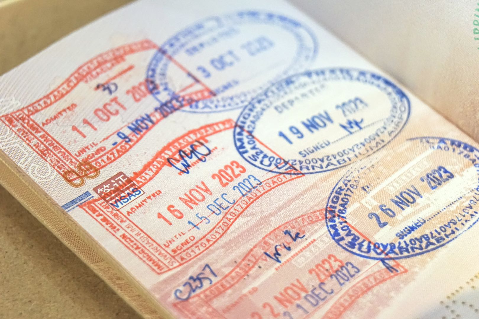 China Extends Visa-Free Travel to Thailand & Singapore