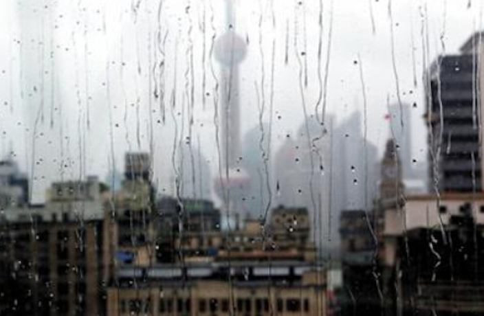 Umbrellas Up! 8 Days of Rain Ahead in Shanghai