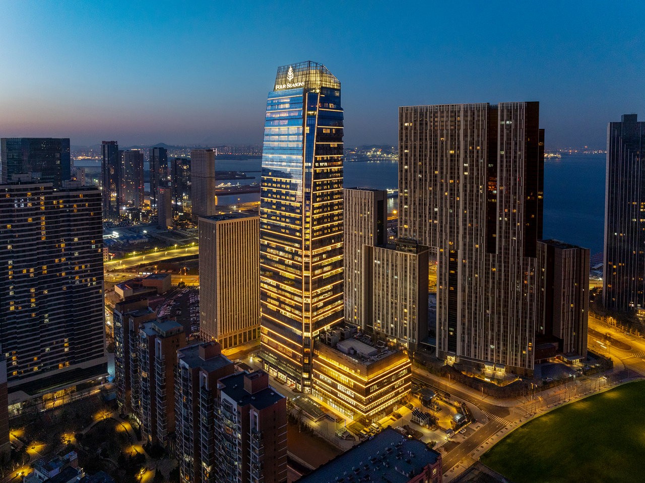 Four Seasons Hotel Dalian Debuts with Luxury Style & Personalized Service