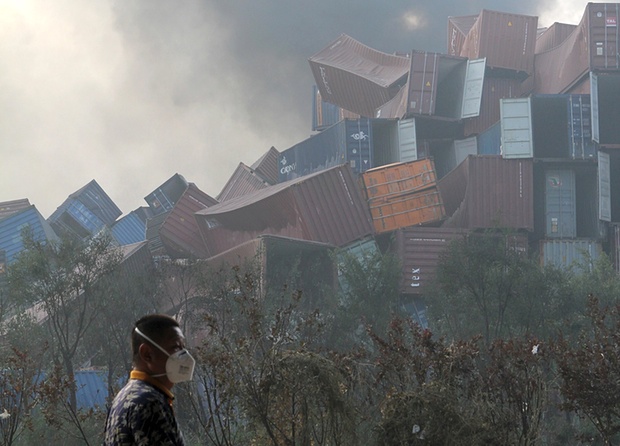 Tianjin explosions shipping containers