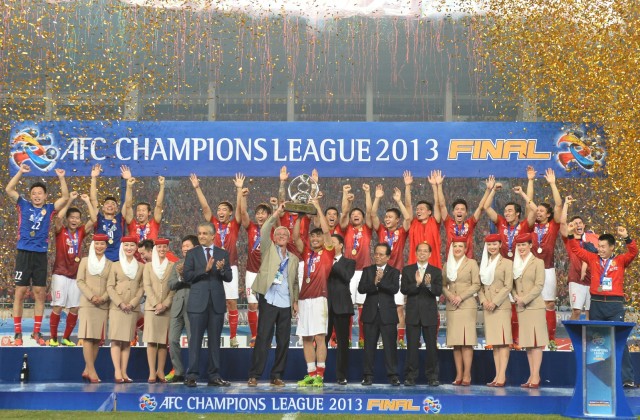 Guangzhou Evergrande celebrate winning the 2013 AFC Champions League
