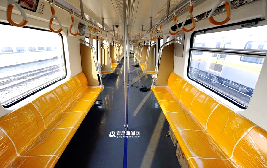 Qingdao-driverless-train-interior