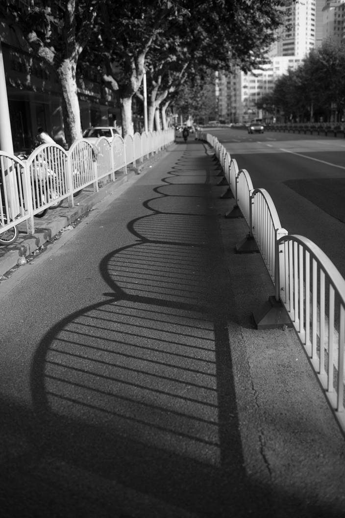 Stunning Photos Capture Shanghai in Black & White