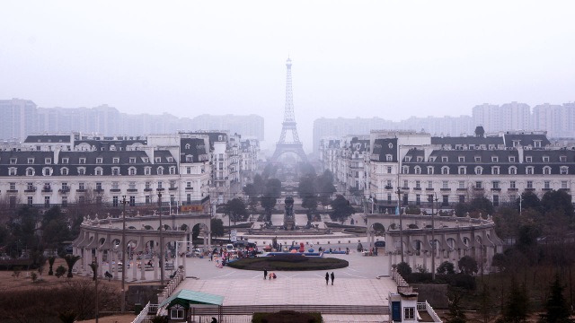 Tianducheng, Hangzhou's Paris Clone in China