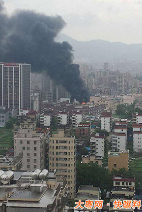 factory explosion smoke