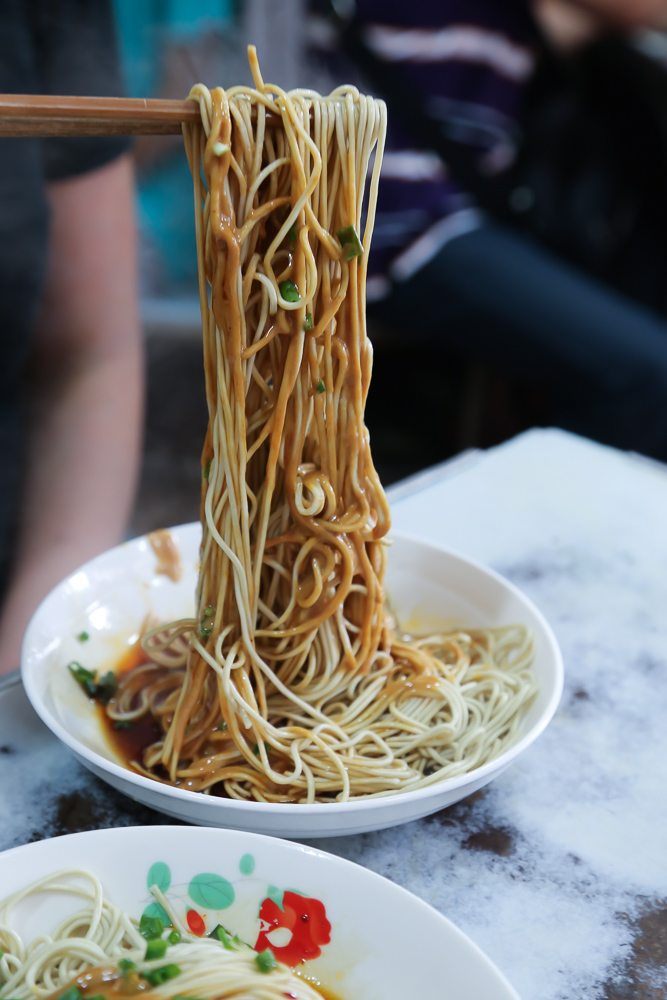 wei-xiang-zhai-noodles-shanghai-3.jpg