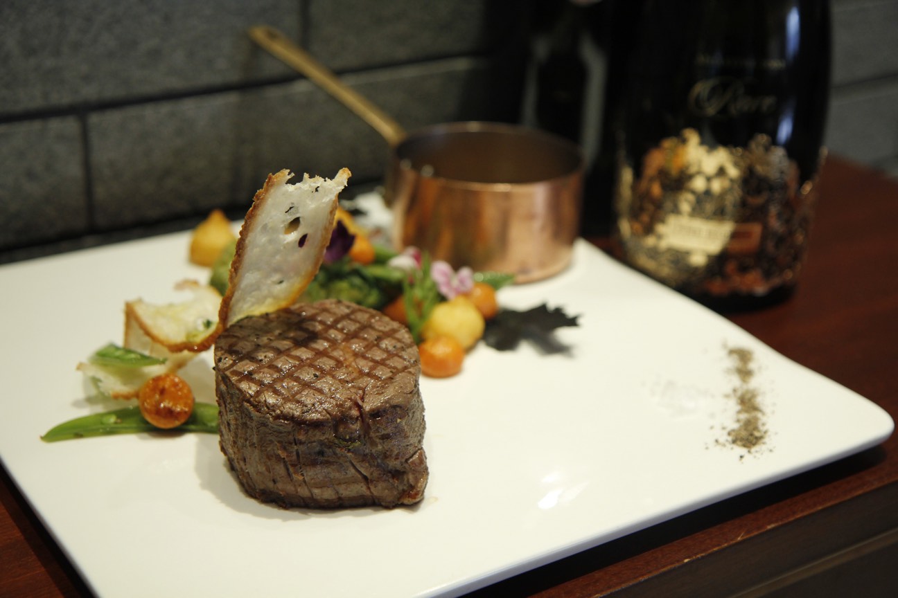 Australia-Angus-Beef-at-Le-Grill-1.jpg