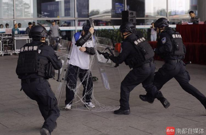 terrorism-drill-guangzhou-south-station-5.jpg