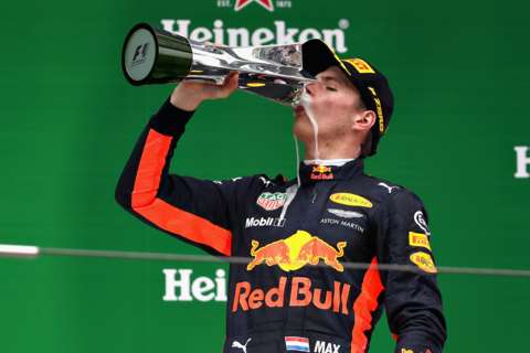 Red bull driver drinks F1 — That's Shanghai — Thatsmags.com