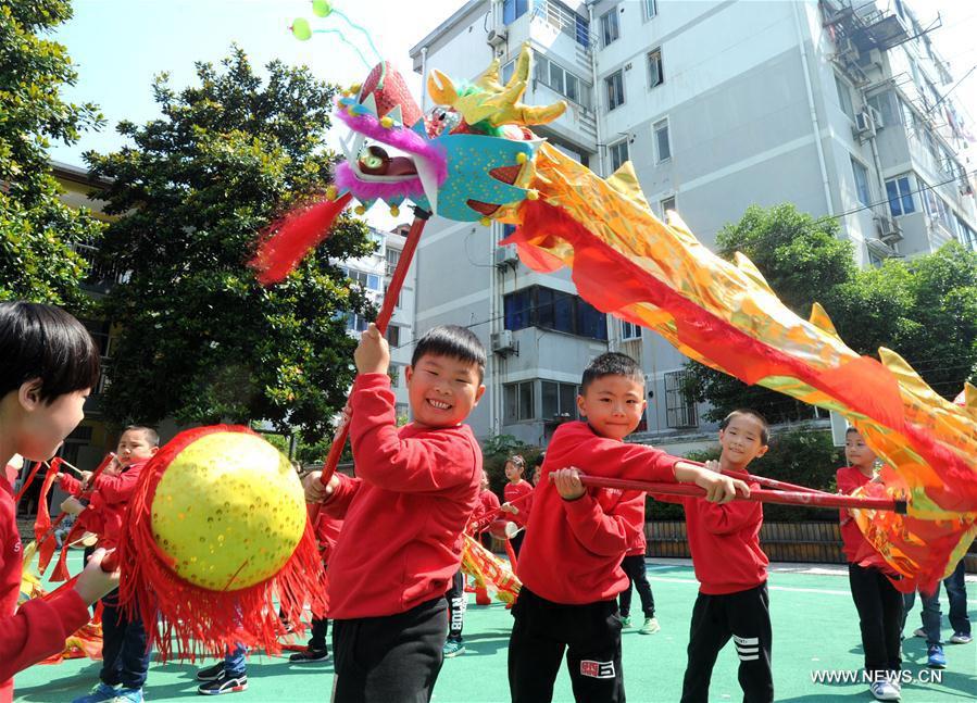 PHOTOS: Dragon Boat Festivities Around China