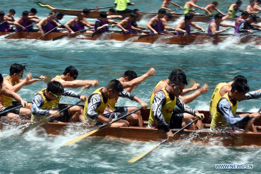 PHOTOS: Dragon Boat Festivities Around China