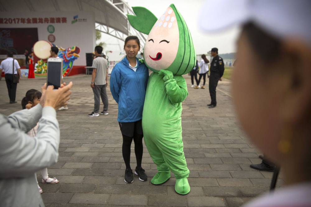 PHOTOS: Dragon Boat Festivities Around China